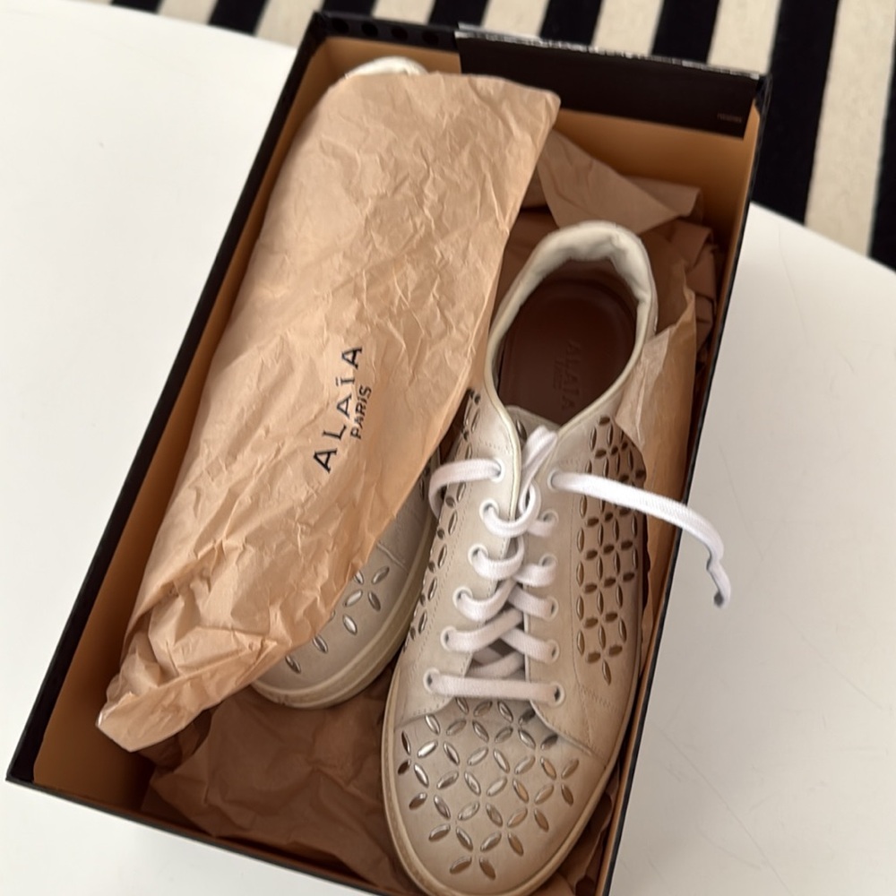 NIB Alaia White Lace-Up Sneakers with metal stud  Design - Picture 5 of 7